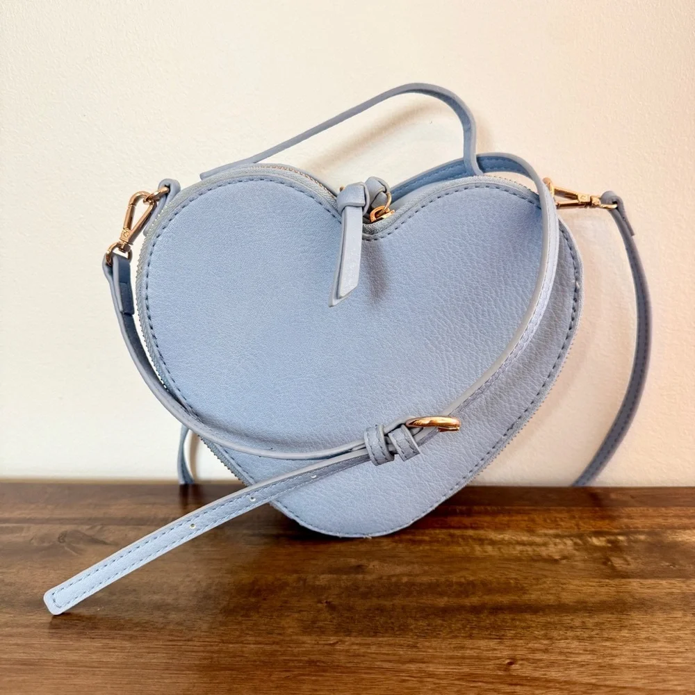 LC Lauren Conrad Heart-Shaped Light Powder Blue Crossbody Bag - Picture 7 of 13